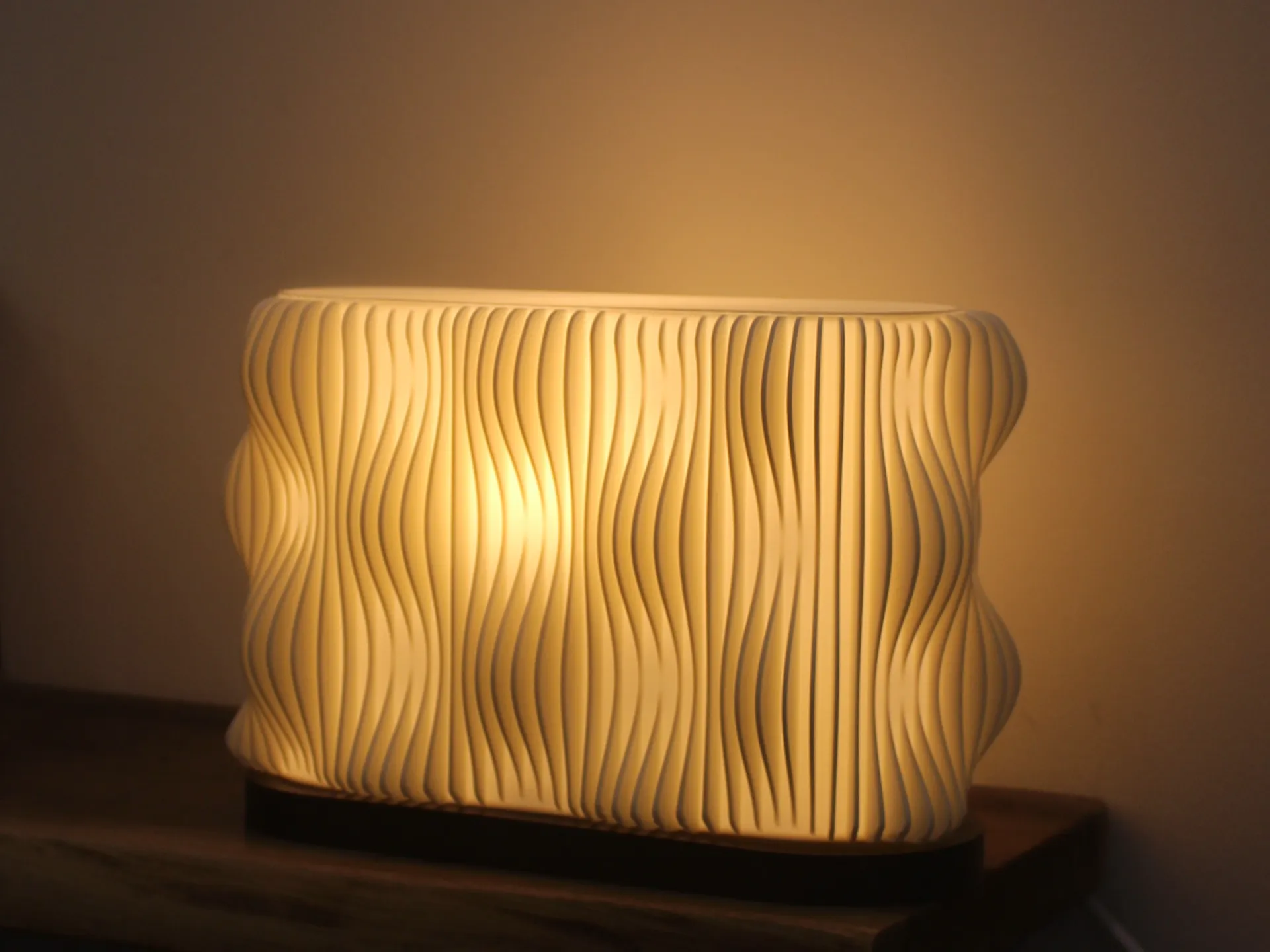 Wave lamp view 2